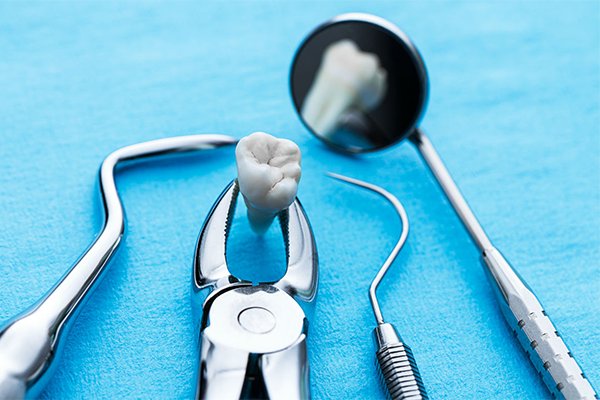 Инструменты для удаления зубов и их корней